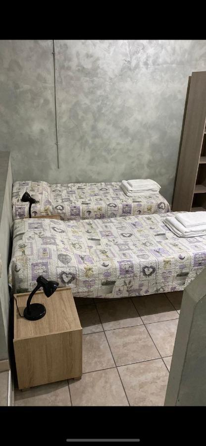 Cavour Guest House Вентимилья Экстерьер фото