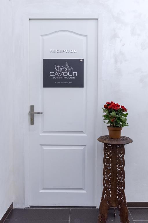 Cavour Guest House Вентимилья Экстерьер фото